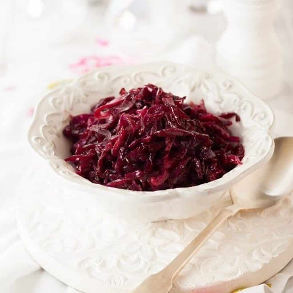 SEASONAL SPICED RED CABBAGE