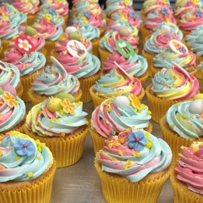 EASTER CUPCAKE PLATTER