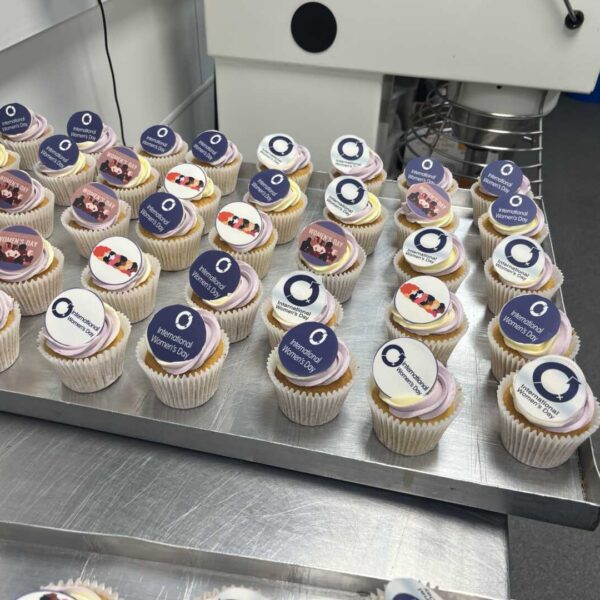 Alternative view of PERSONALISED CUPCAKES