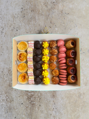 THE FANCY TREATS BOX