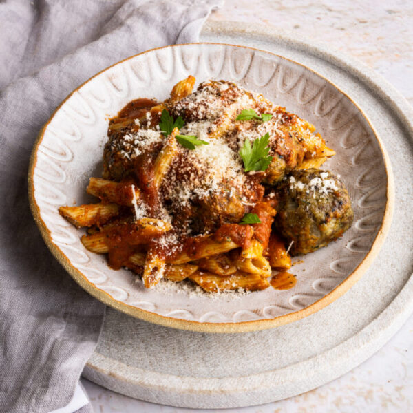 ITALIAN MEATBALLS WITH PENNE PASTA